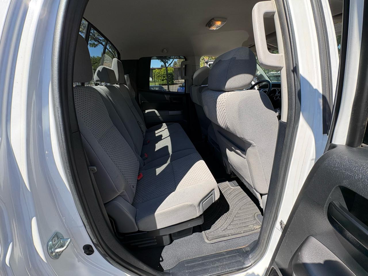 Toyota Tundra SR5 Double Cab 4X4 V8 2012