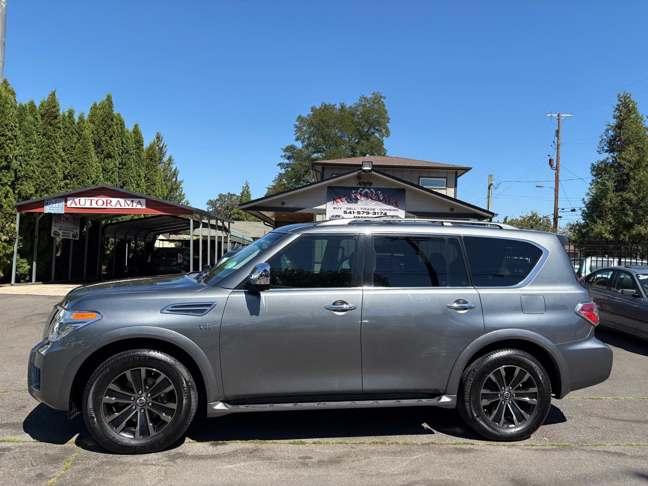 Nissan Armada Platinum AWD 2017
