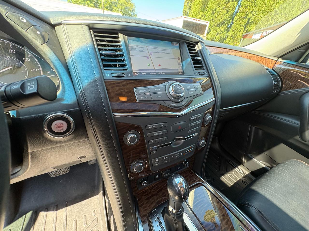 Nissan Armada Platinum AWD 2017