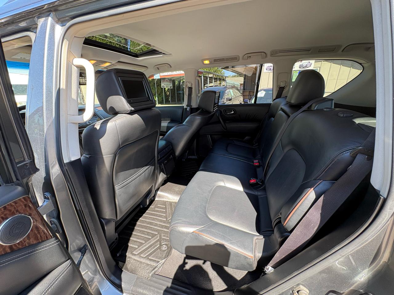 Nissan Armada Platinum AWD 2017