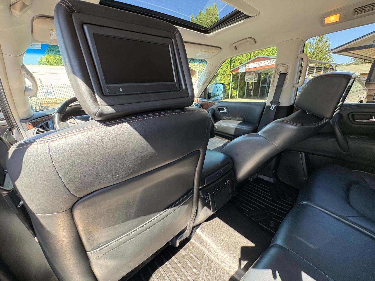 Nissan Armada Platinum AWD 2017