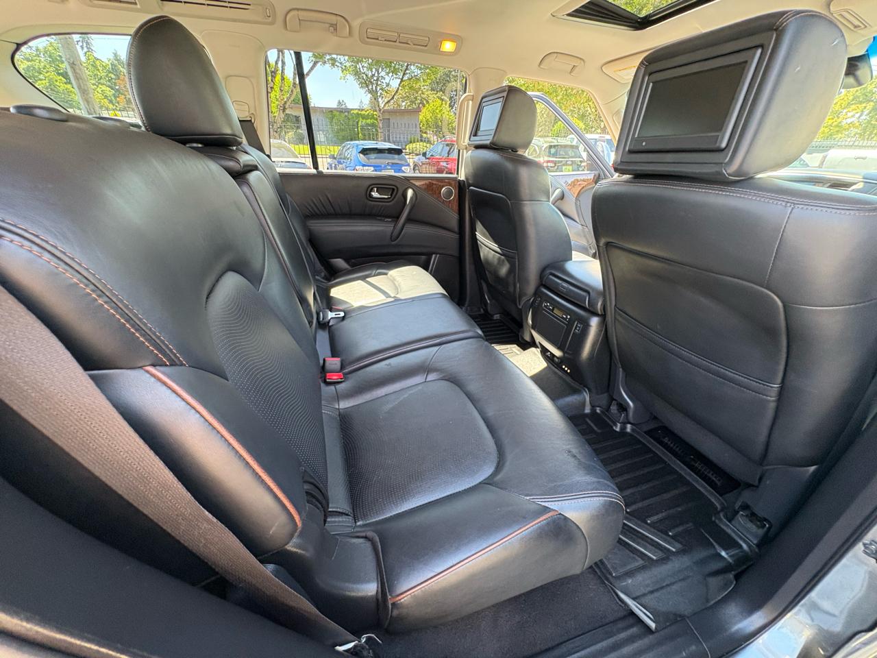 Nissan Armada Platinum AWD 2017