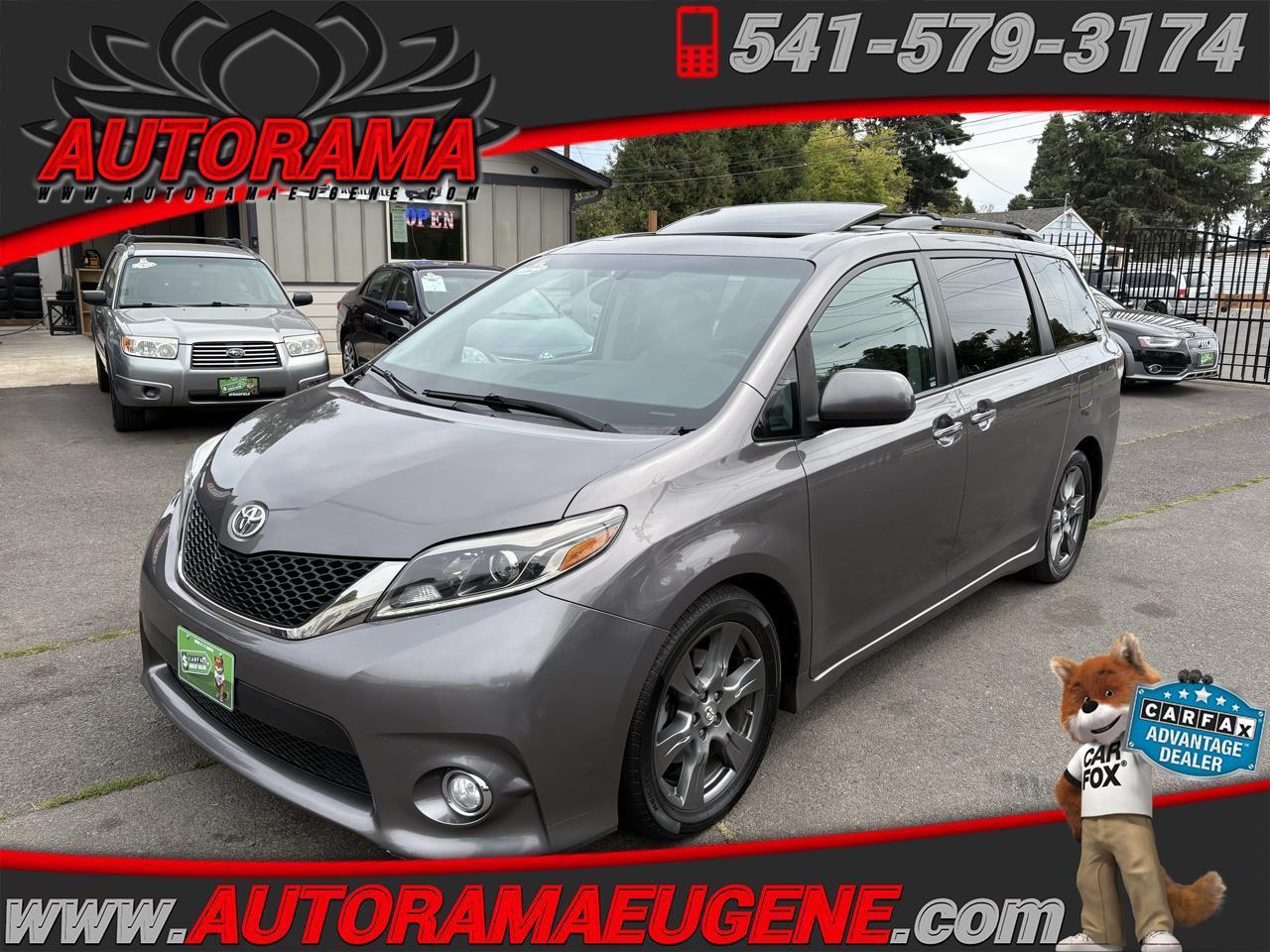2017 Toyota Sienna SE 8-Passenger