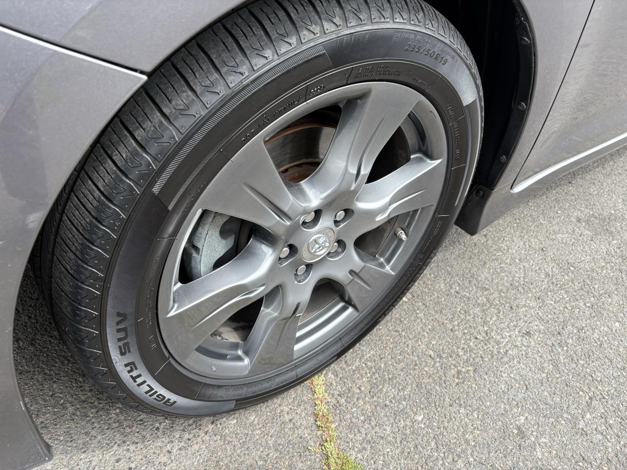 Toyota Sienna SE 8-Passenger 2017