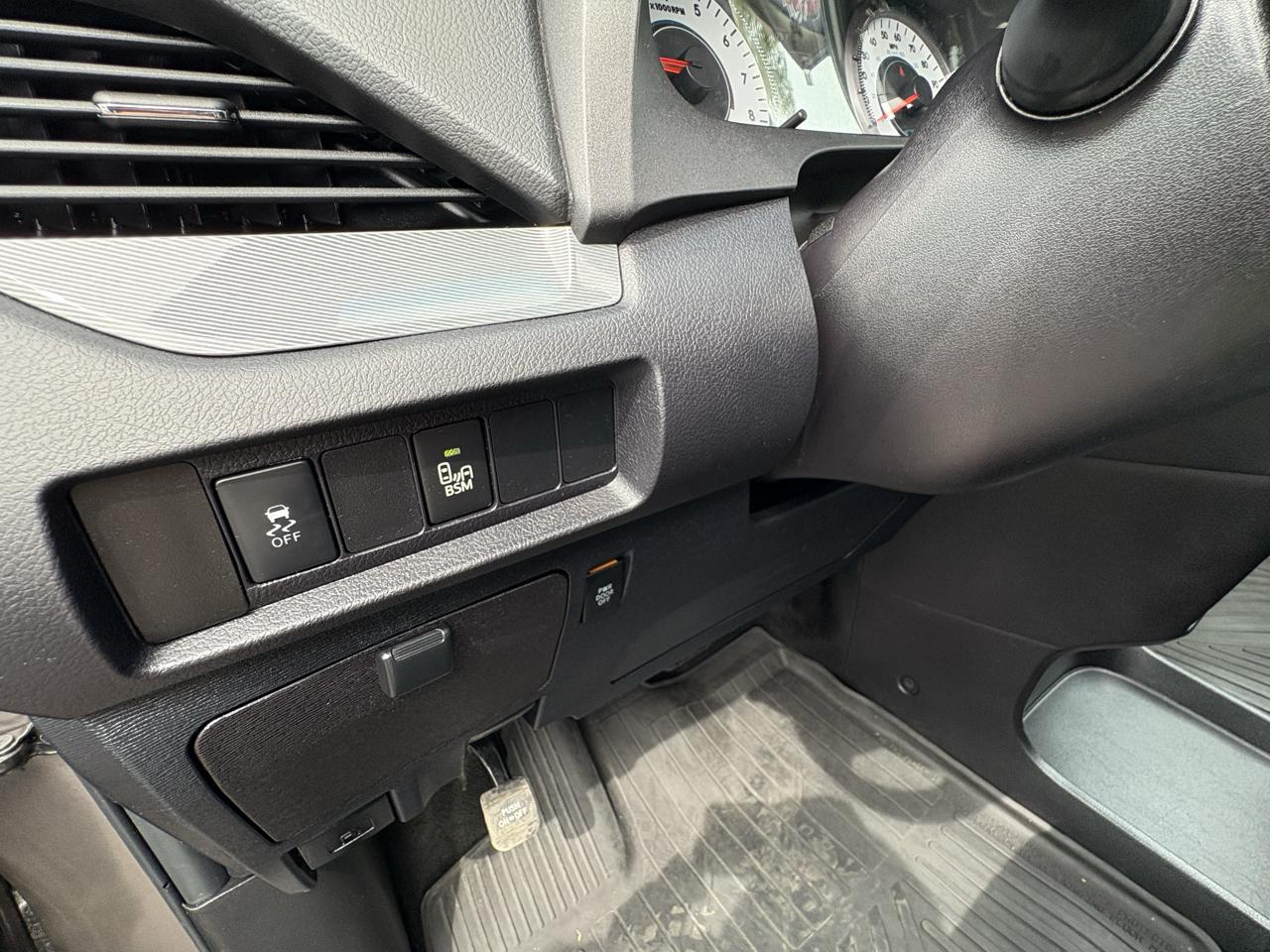 Toyota Sienna SE 8-Passenger 2017