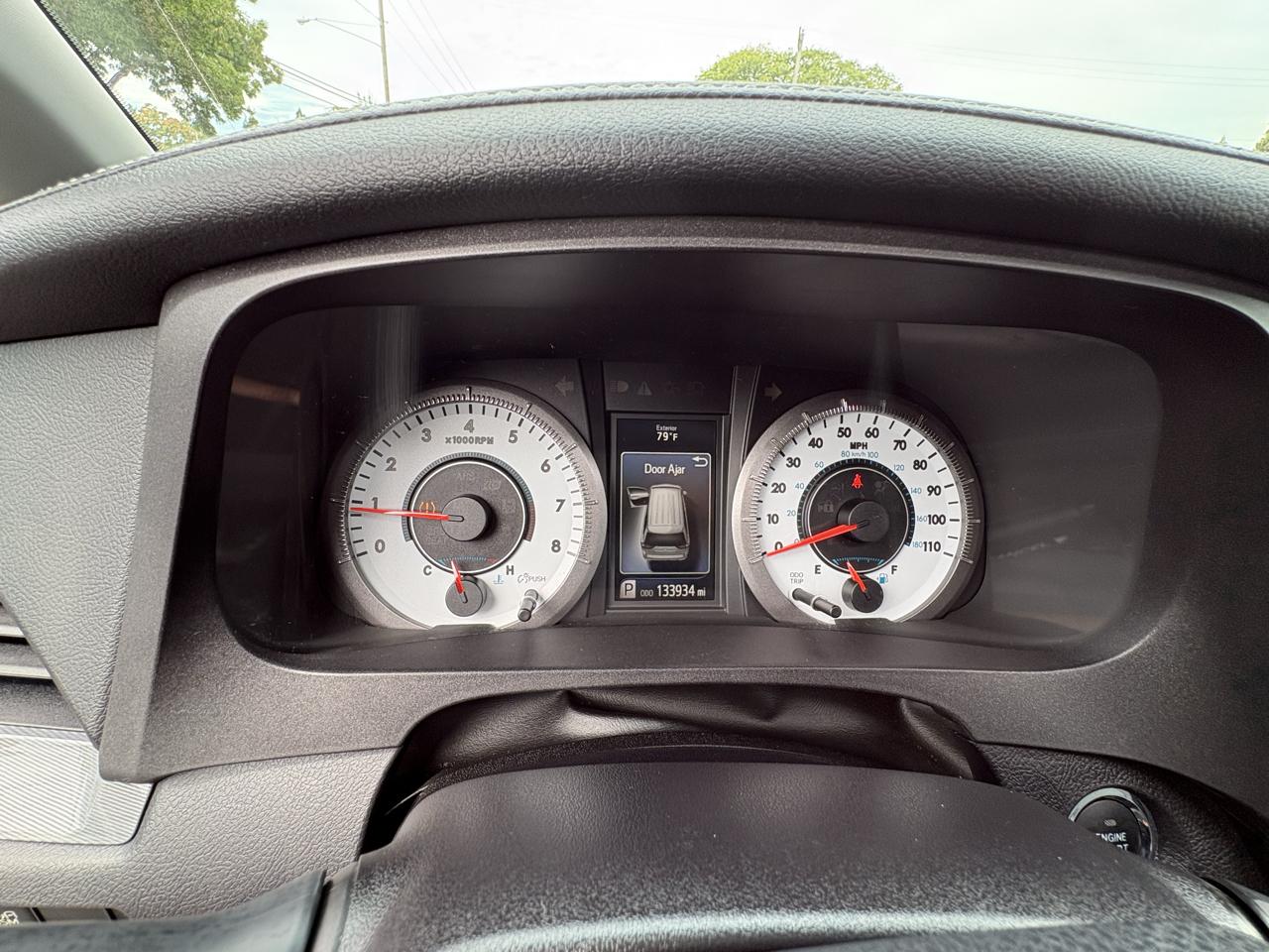 Toyota Sienna SE 8-Passenger 2017