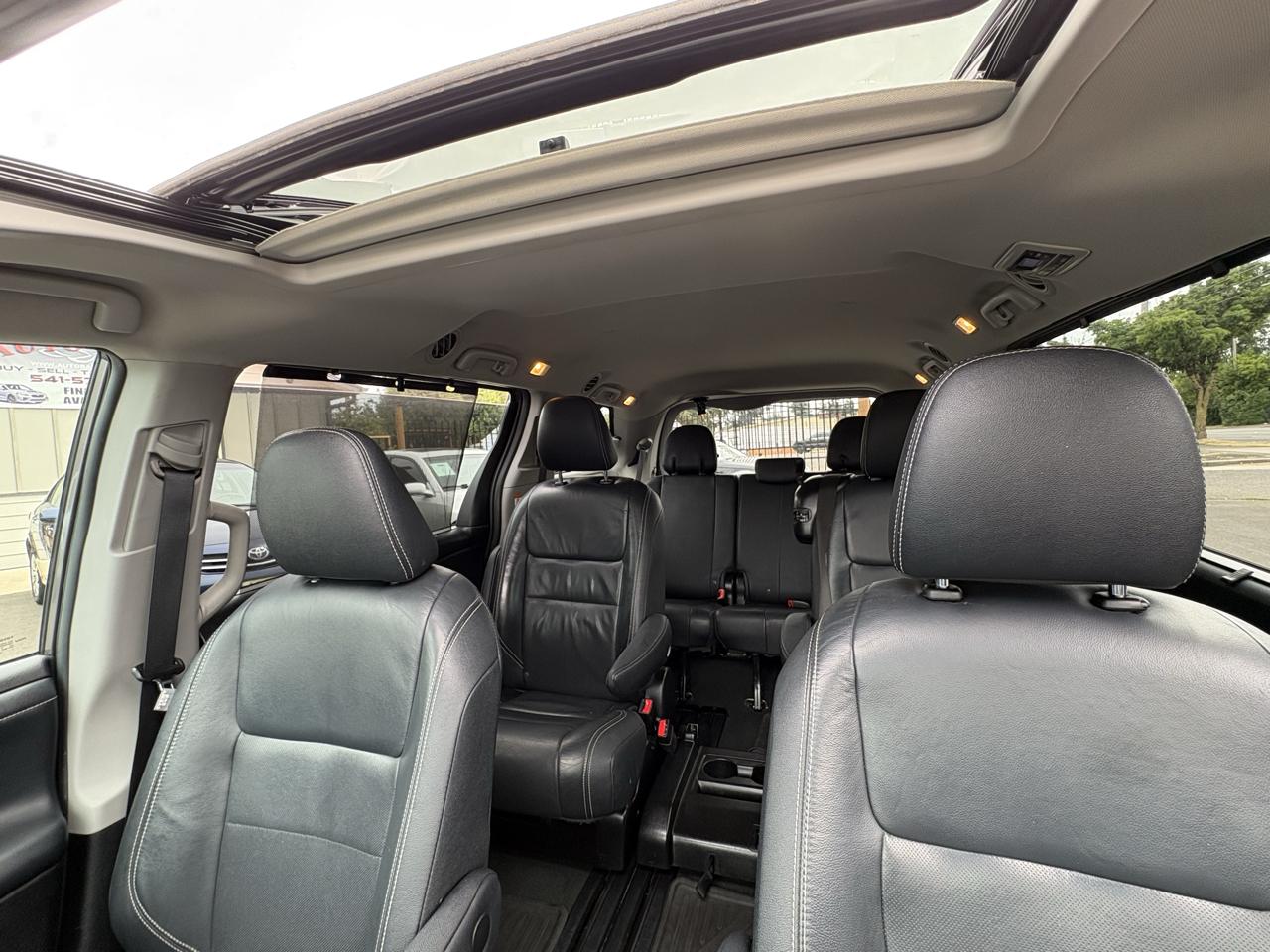 Toyota Sienna SE 8-Passenger 2017