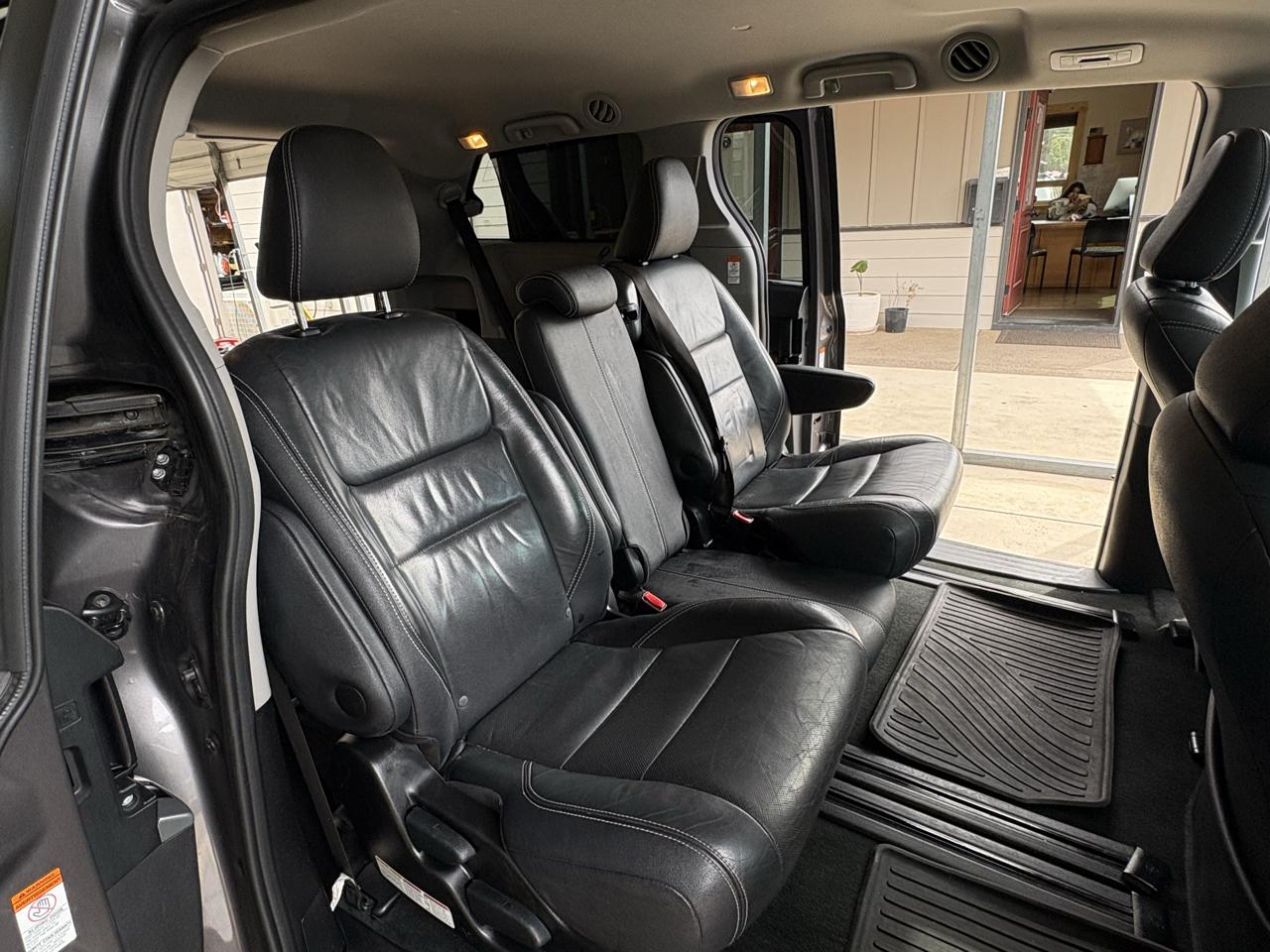 Toyota Sienna SE 8-Passenger 2017