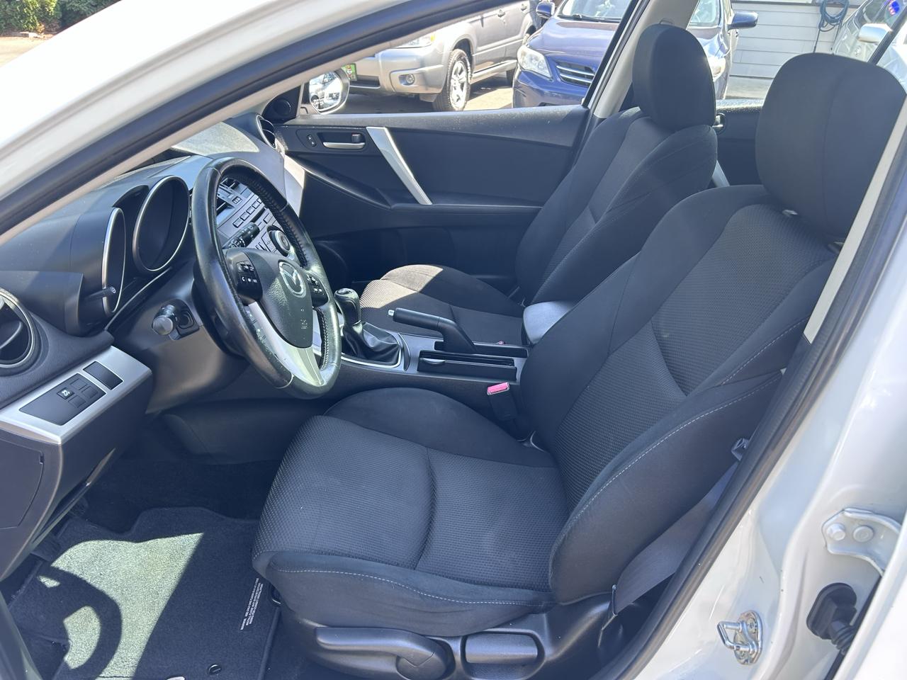 Mazda MAZDA3 s Touring 5-Door 2012