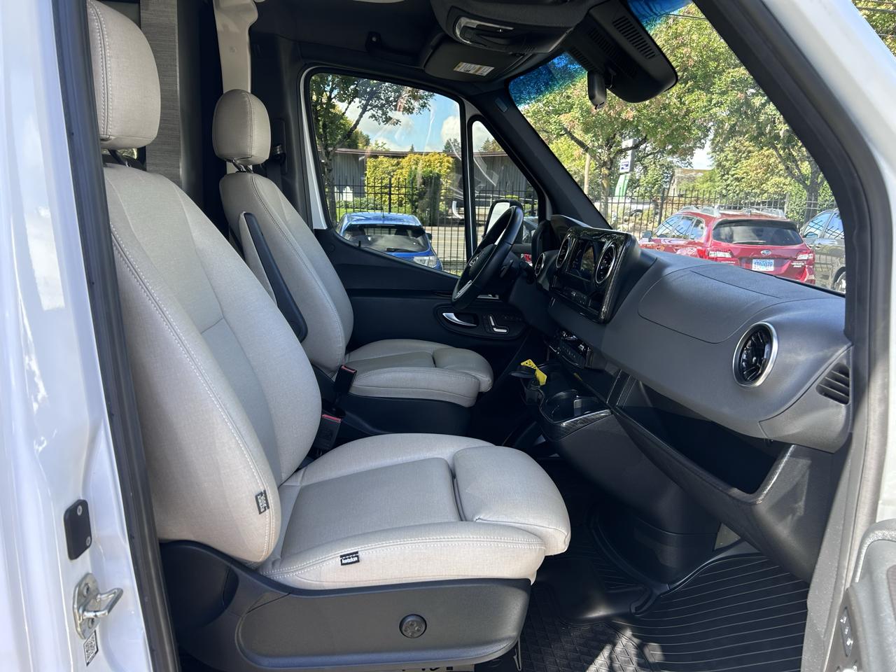 Mercedes-Benz Sprinter 3500 XD 170-in. WB 2020