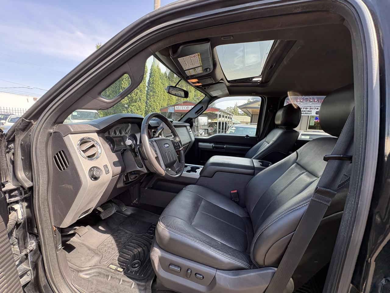 Ford F-350 SD King Ranch Crew Cab Long Bed 4WD 2015