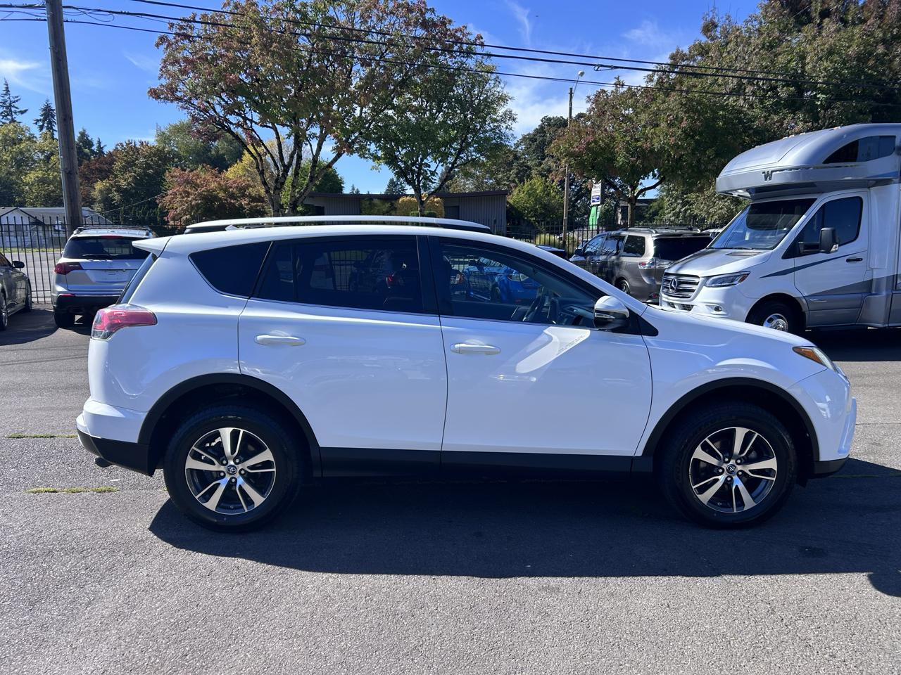Toyota RAV4 XLE FWD 2016