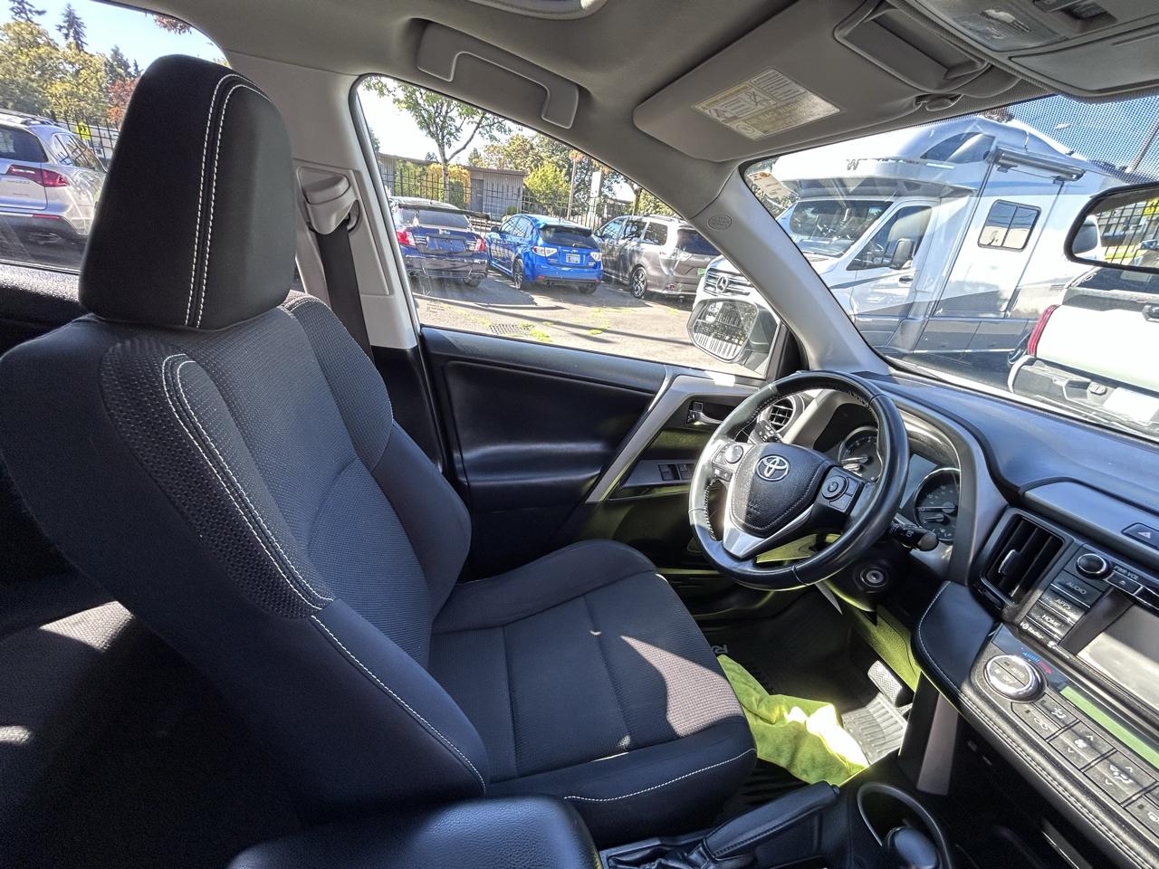 Toyota RAV4 XLE FWD 2016