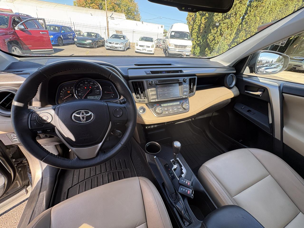 Toyota RAV4 Limited AWD 2015
