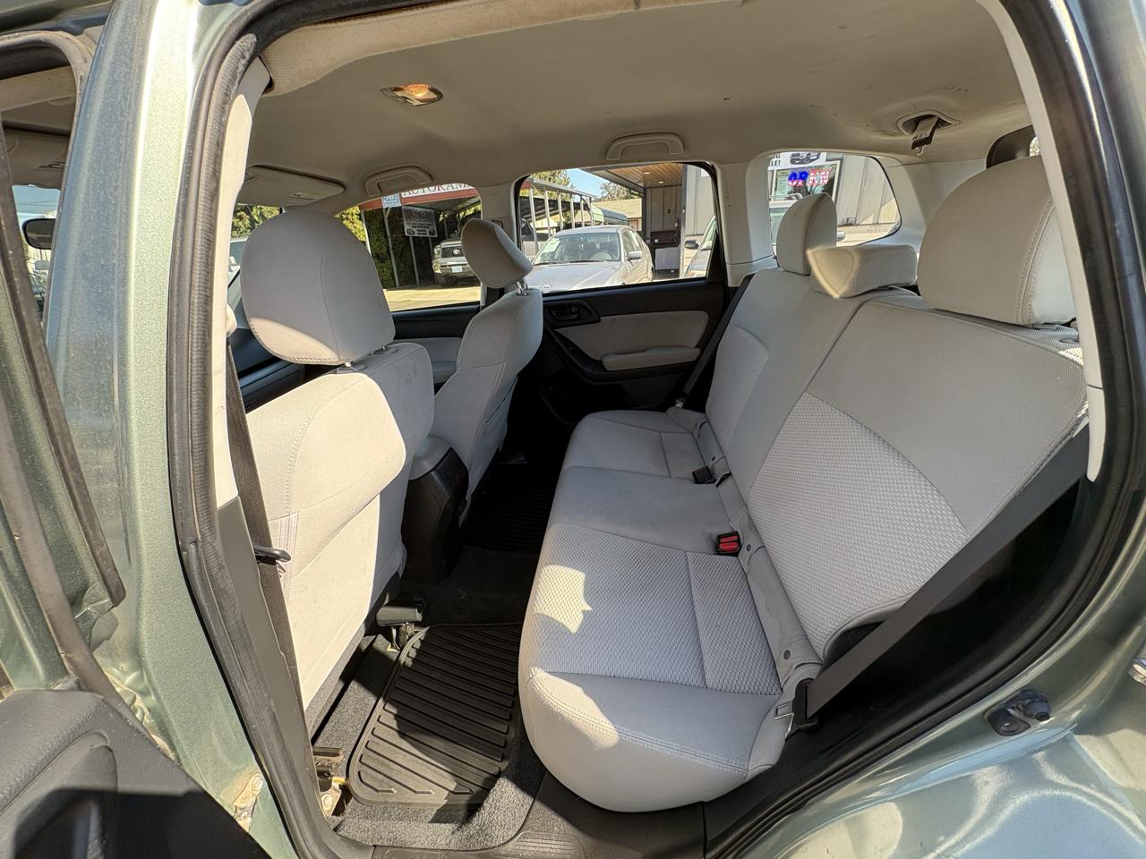 Subaru Forester 2.5i 2014