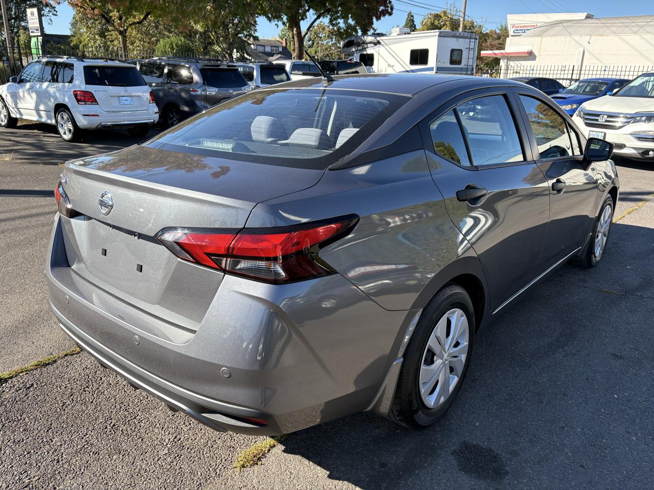 Nissan Versa S CVT 2021