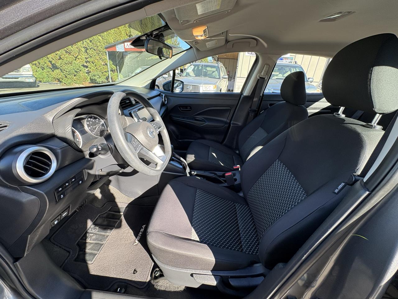 Nissan Versa S CVT 2021