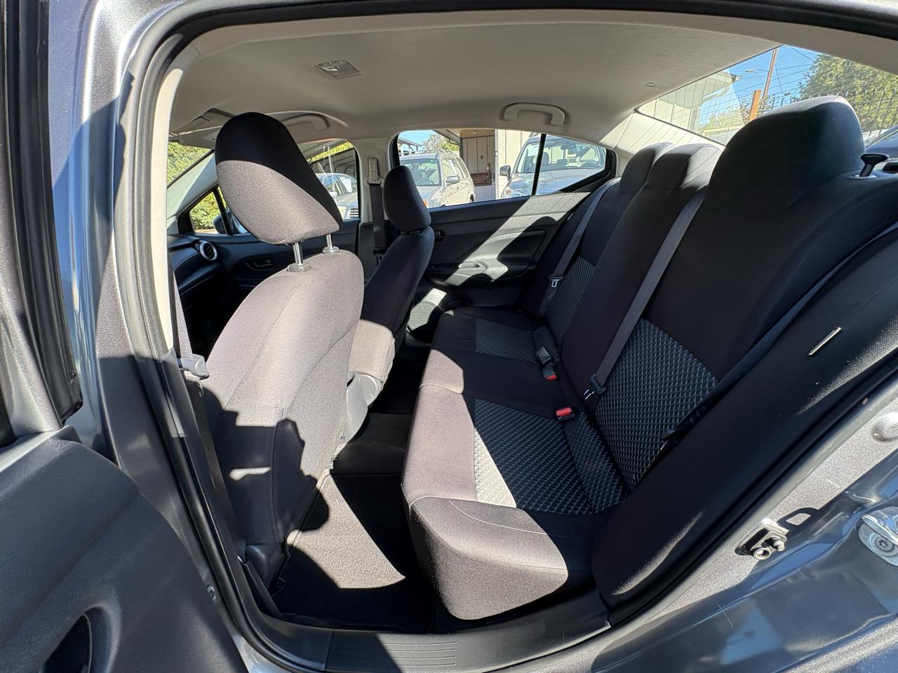 Nissan Versa S CVT 2021