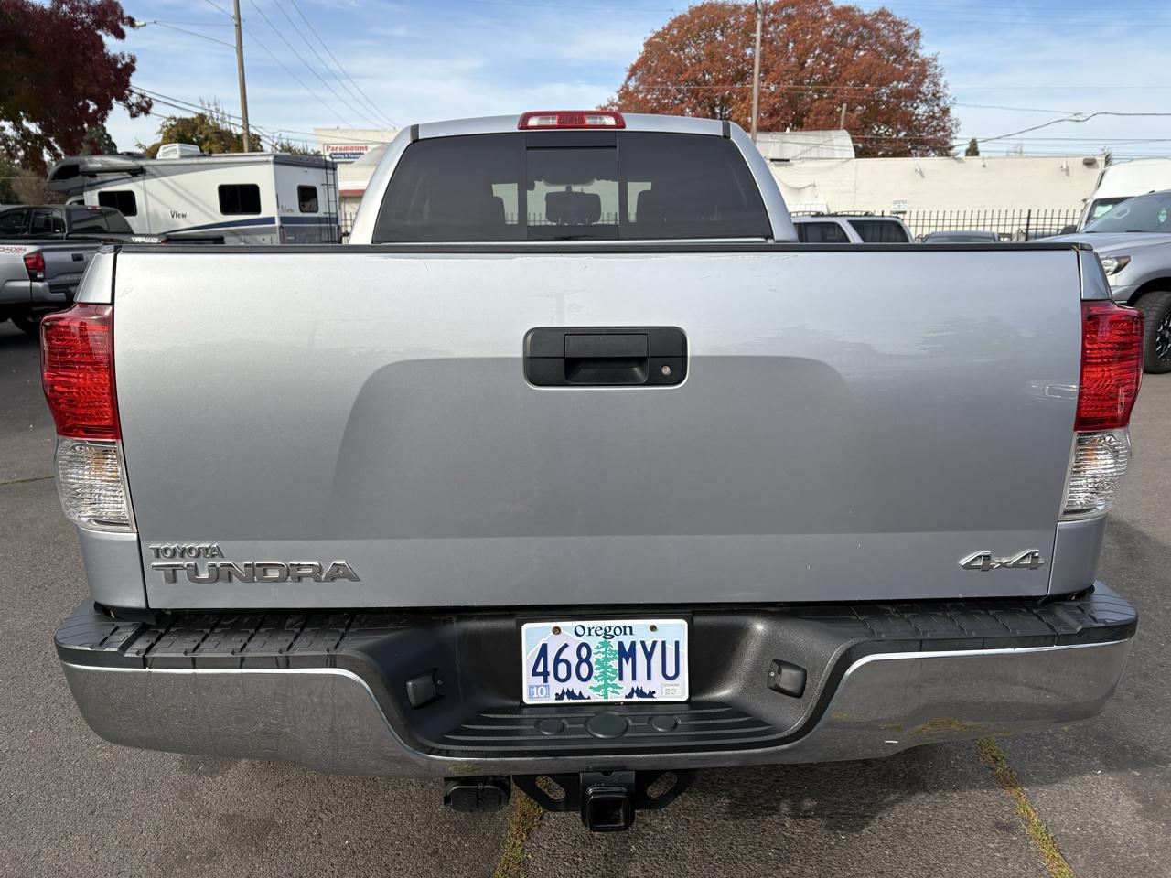Toyota Tundra SR5 5.7L Double Cab Long Bed 4WD 2011