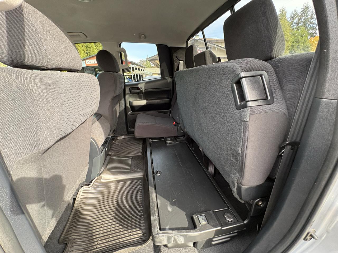 Toyota Tundra SR5 5.7L Double Cab Long Bed 4WD 2011
