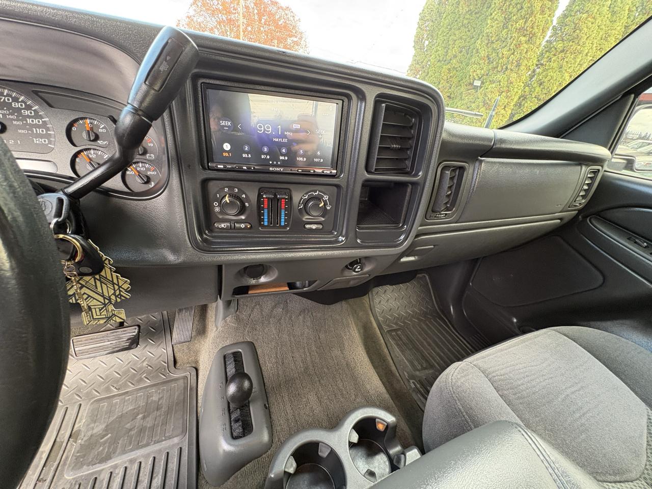 Chevrolet Silverado 1500 LS Crew Cab Short Box 4WD 2006