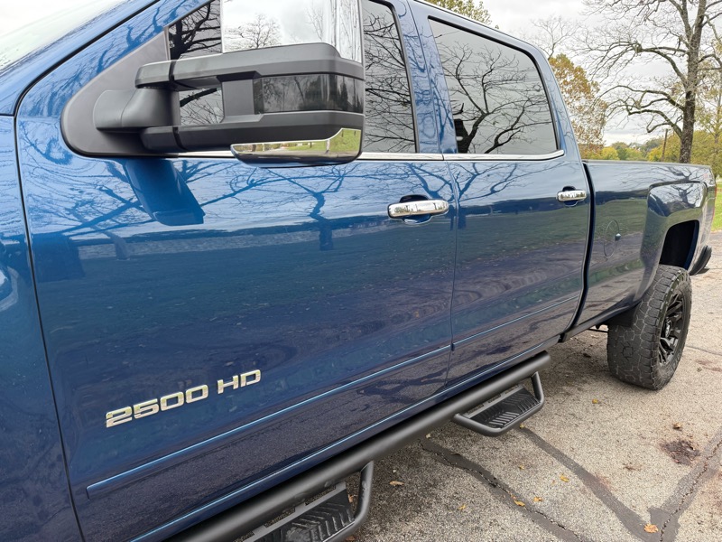 Chevrolet Silverado 2500HD LT Crew Cab 4WD 2016 Chevrolet Silverado 2500HD LT Crew Cab 4WD 2016
