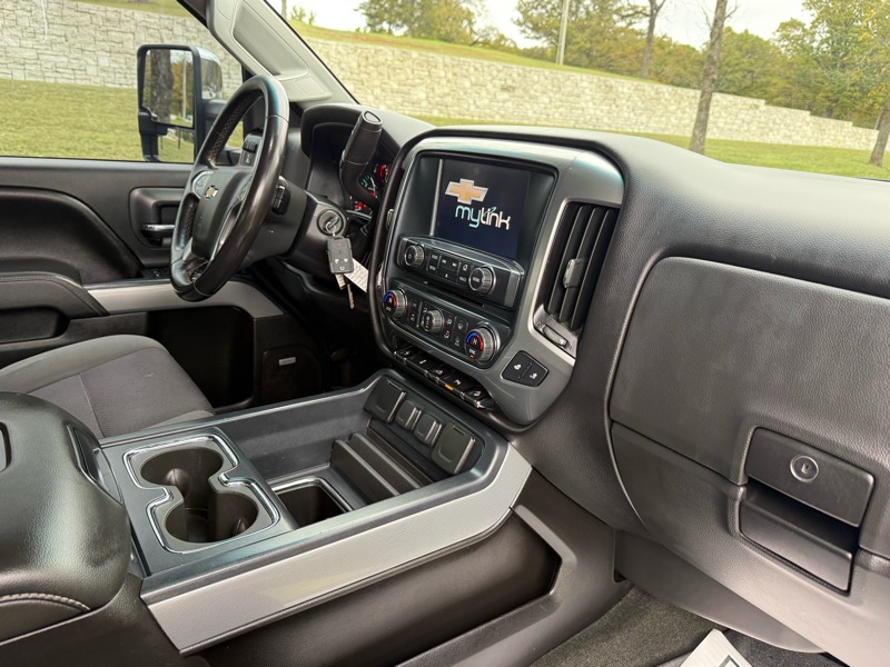 Chevrolet Silverado 2500HD LT Crew Cab 4WD 2016 Chevrolet Silverado 2500HD LT Crew Cab 4WD 2016
