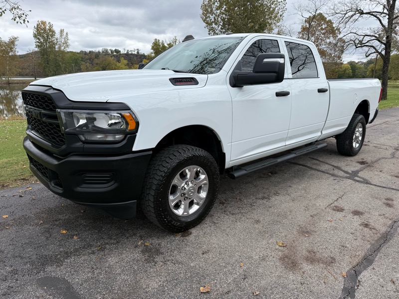 RAM 2500 Tradesman Crew Cab LWB 4WD 2023 RAM 2500 Tradesman Crew Cab LWB 4WD 2023