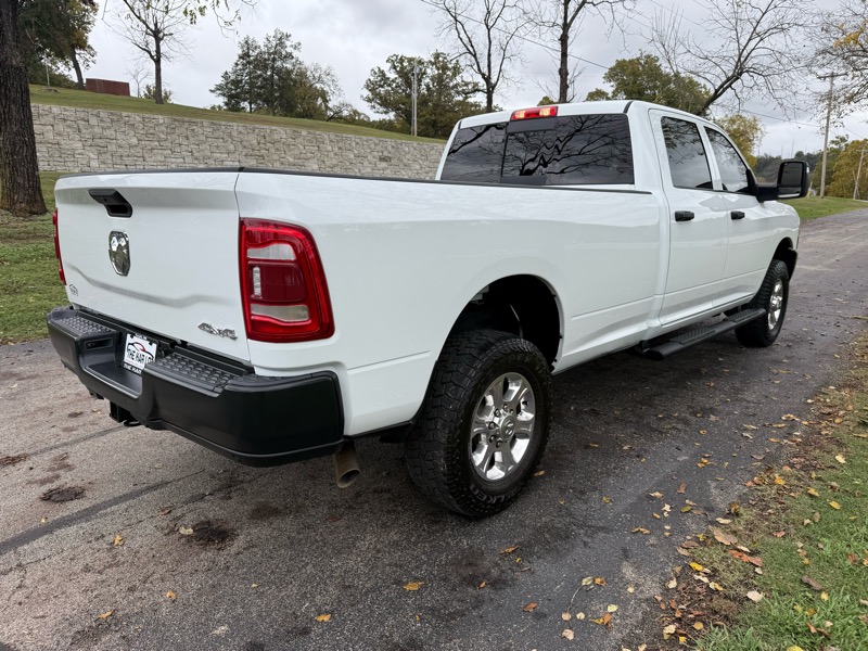 RAM 2500 Tradesman Crew Cab LWB 4WD 2023 RAM 2500 Tradesman Crew Cab LWB 4WD 2023
