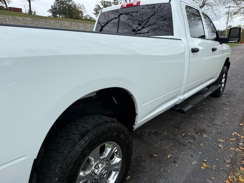RAM 2500 Tradesman Crew Cab LWB 4WD 2023 RAM 2500 Tradesman Crew Cab LWB 4WD 2023