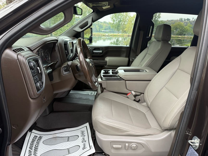 Chevrolet Silverado 2500HD LTZ Crew Cab Short Box 4WD 2021 Chevrolet Silverado 2500HD LTZ Crew Cab Short Box 4WD 2021