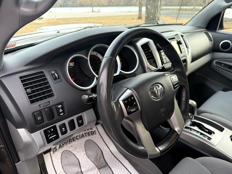 Toyota Tacoma Double Cab V6 4WD 2013
