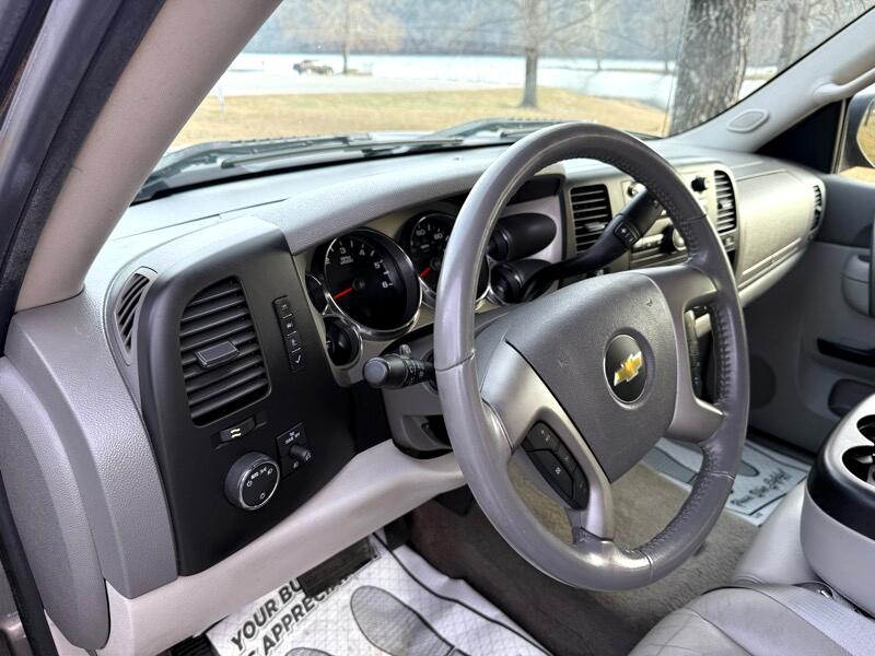 Chevrolet Silverado 1500 LT Crew Cab 4WD 2012