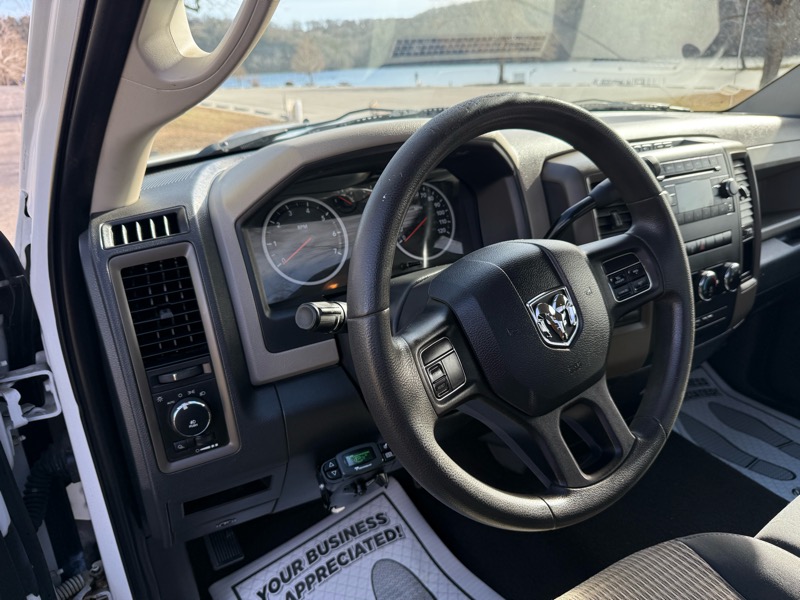 RAM 1500 ST SWB 4WD 2012