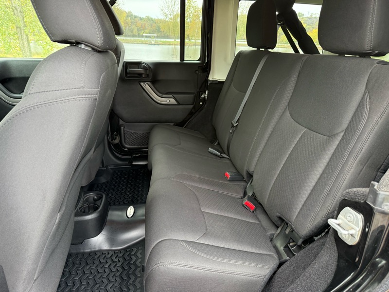 Jeep Wrangler Unlimited Sport 4WD 2016