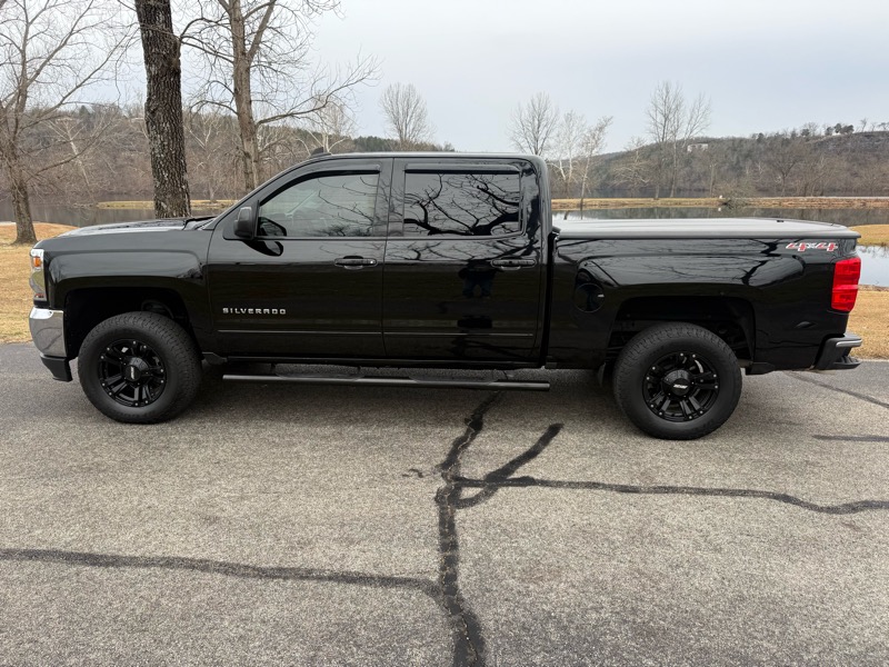 Chevrolet Silverado 1500 LT Crew Cab 4WD 2017