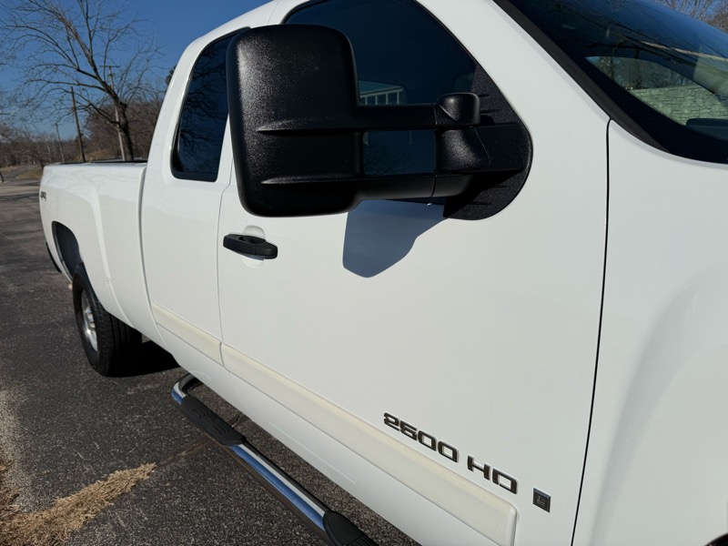 Chevrolet Silverado 2500HD LT1 Ext. Cab Long Box 4WD 2008