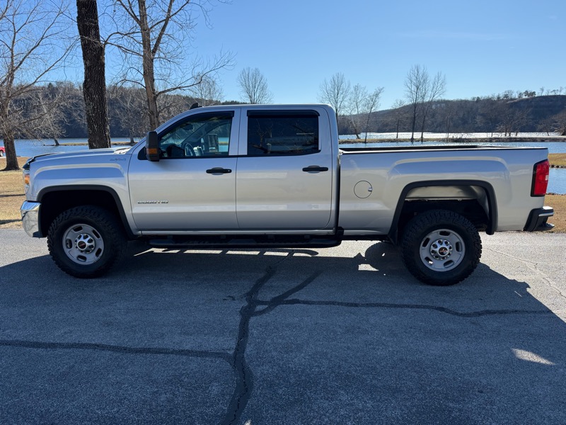 GMC Sierra 2500HD Base Crew Cab 4WD 2016