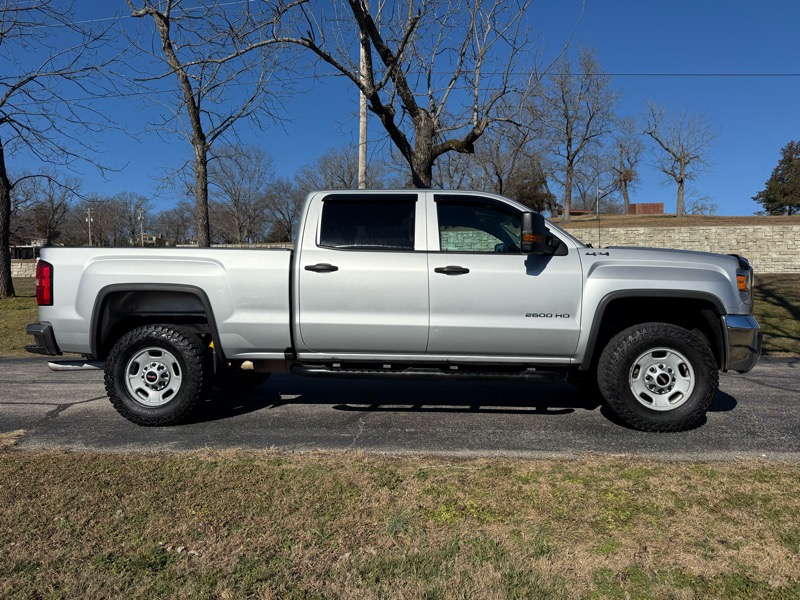 GMC Sierra 2500HD Base Crew Cab 4WD 2016