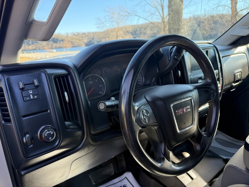 GMC Sierra 2500HD Base Crew Cab 4WD 2016