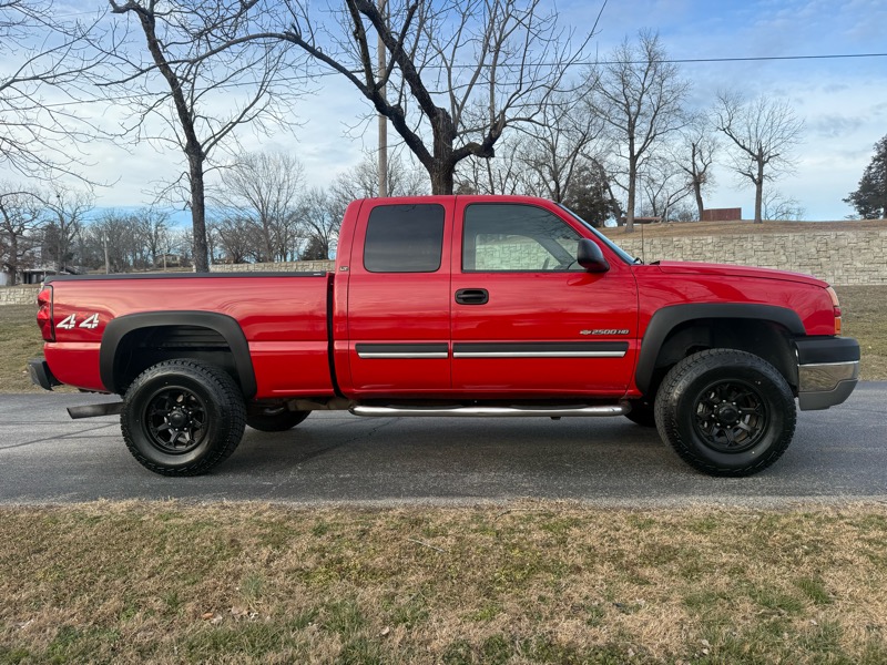 Chevrolet Silverado 2500HD LT Ext. Cab Short Bed 4WD 2005