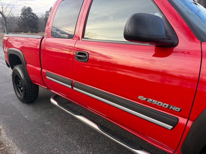 Chevrolet Silverado 2500HD LT Ext. Cab Short Bed 4WD 2005