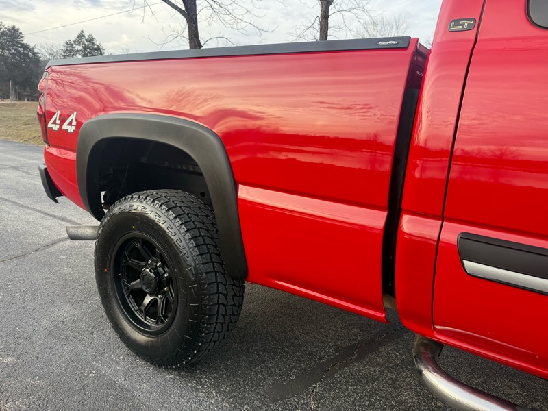 Chevrolet Silverado 2500HD LT Ext. Cab Short Bed 4WD 2005