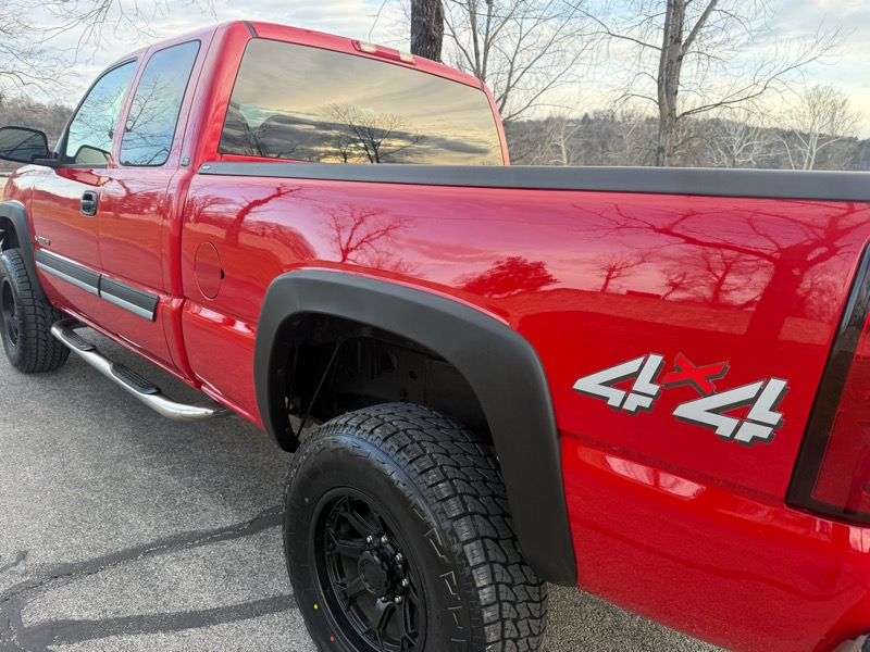 Chevrolet Silverado 2500HD LT Ext. Cab Short Bed 4WD 2005