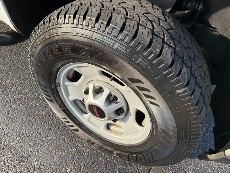 GMC Sierra 2500HD Work Truck Long Box 4WD 2011