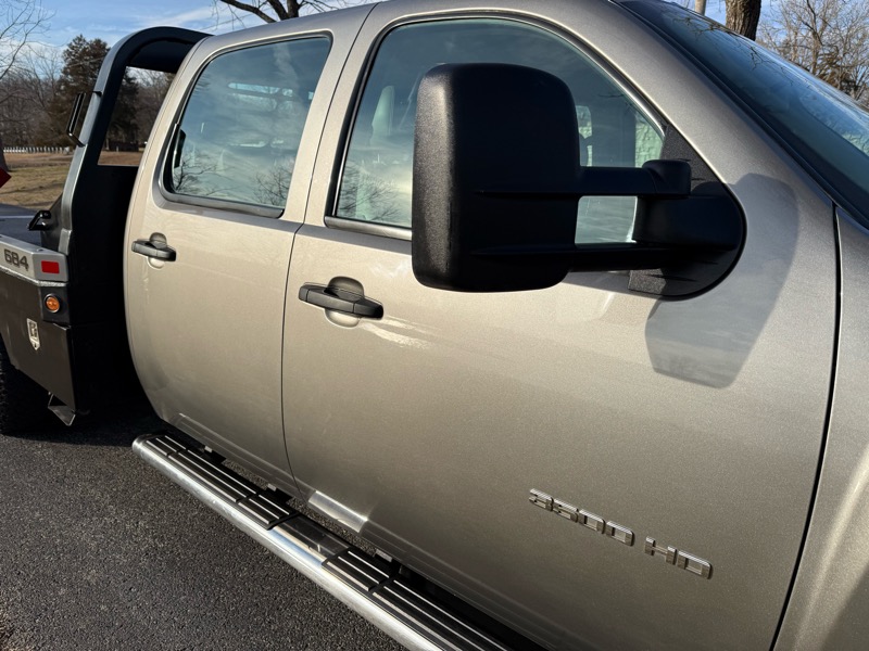 Chevrolet Silverado 3500HD Work Truck Crew Cab 4WD 2013