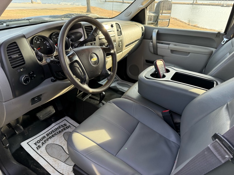 Chevrolet Silverado 3500HD Work Truck Crew Cab 4WD 2013