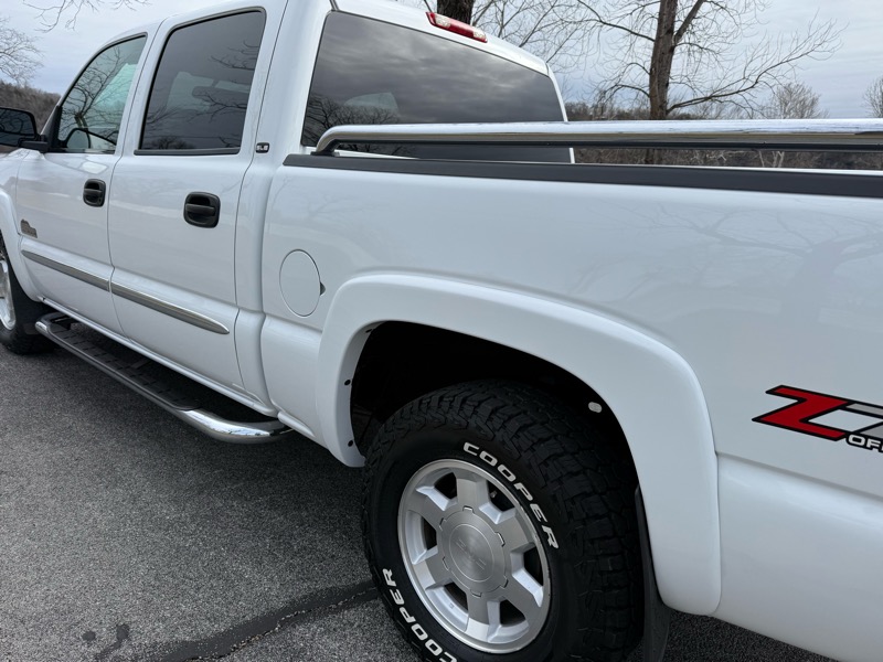 GMC Sierra 1500 SLE1 Crew Cab 4WD 2006