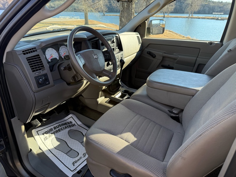 Dodge Ram 2500 Reg. Cab Long Bed 2WD 2008