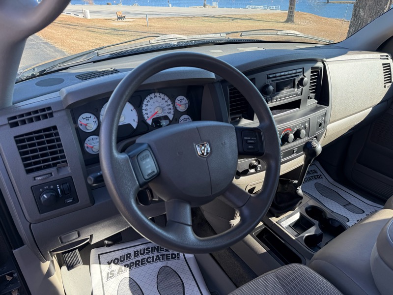 Dodge Ram 2500 Reg. Cab Long Bed 2WD 2008